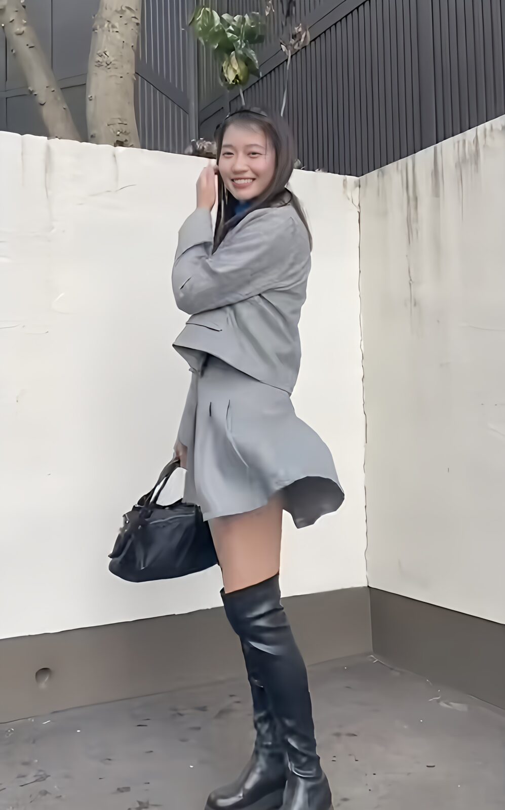 笑顔の女性